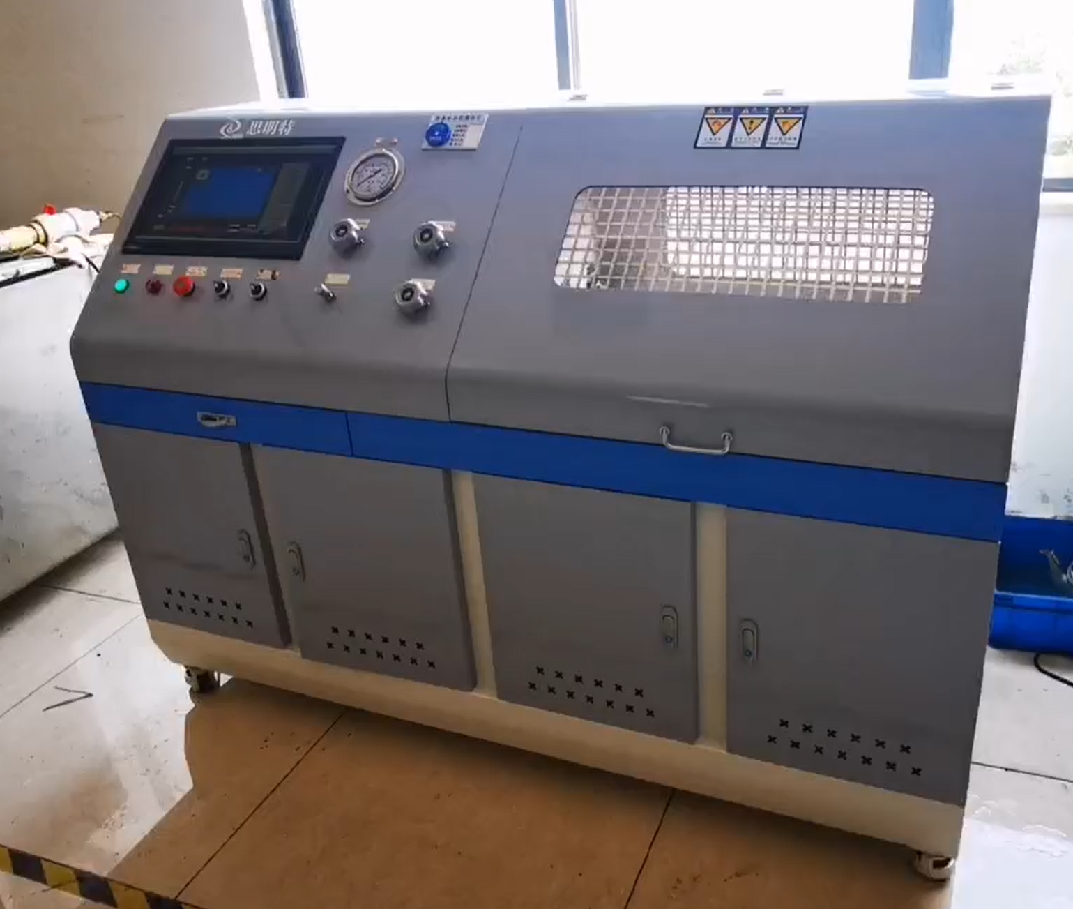 標(biāo)題：閥門的開(kāi)關(guān)壽命水壓測(cè)試系統(tǒng)-多組閥動(dòng)壓靜壓壽命測(cè)試臺(tái)